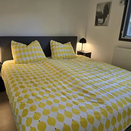 בית נופש Amazing In With Garden And Terrace *