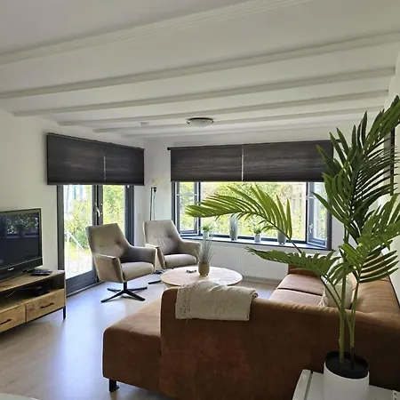 Amazing In With Garden And Terrace *
